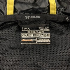 Under Armour UA Running Reflective Hoodie Jacket Mens Medium All Seasons