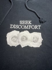 Seek Discomfort Roses Hoodie Sweatshirt Men’s Large Yes Theory Gym Train