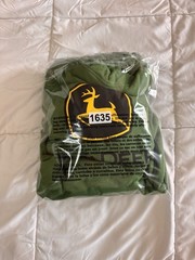 New JOHN DEERE Hoodie Size Large Big Logo Green Yellow Workwear Sweatshirt