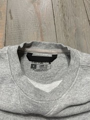 Carhartt crewneck sweatshirt Color Gray graphic block logo on the sleeve Size S