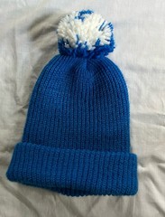 Vintage Peanuts Collection Snoopy Medium Fleece Top and Knit Hat Cap Women