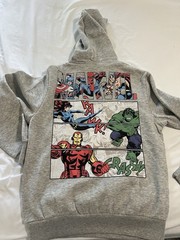 Marvel Gray Pullover Hoodie Men’s M Fleece Cotton Blend Graphic Logo Pockets