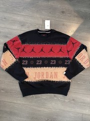 Jordan Essentials Holiday Fleece Crew Neck Sweatshirt NWT Medium Fd7463-687