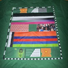 Graphic Color Test Pattern T Shirt Large Green Port & Company Art Tee
