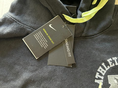 NIKE ATHLETIC DEPT SIZE 2XL STNDR FIT BLACK PULL OVER HOODIE.SEE DESCRIPTION
