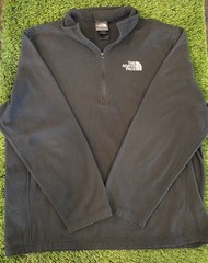 The North Face Men’s Black Fleece 1/4 Zip Mock Neck Pullover Sweatshirt L