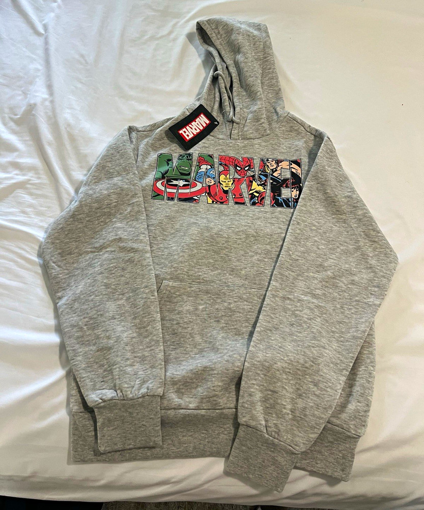 Marvel Gray Pullover Hoodie Men’s M Fleece Cotton Blend Graphic Logo Pockets