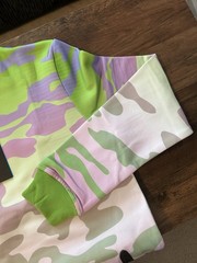 CREATE 2MRW Men’s Size Small (S) Lime Camouflage Pullover Sweatshirt Crewneck