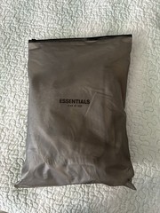 Essentials Fear of Gods SS22 Dark Grey Oatmeal Size Medium Brand New