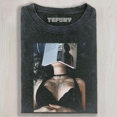 SEXY WOMAN AND BOOK UNISEX TEE