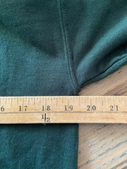 Gildan Heavy Blend Hoodie Forest Green “Vintage 2000 Quarantine Edition” Size S