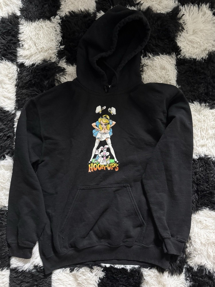 Hook-Ups Black Alice Rabbit Graphic Print Pullover Fleece Hoodie Pockets Mens M