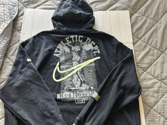 NIKE ATHLETIC DEPT SIZE 2XL STNDR FIT BLACK PULL OVER HOODIE.SEE DESCRIPTION