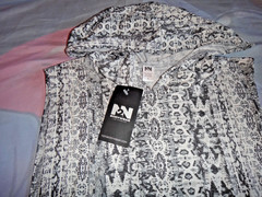 N2N Bodywear BUDHA BUM Sleeveless Hooded Pullover Tee / FRONT POUCH POCKET L