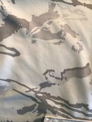 Under Armour Men’s White Gray Camo Storm Hoodie Size Large Spell Out