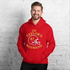 Go Taylor’s Boyfriend Football Chiefs Funny Unisex Hoodie S,M,L,XL,2X,3X,4X