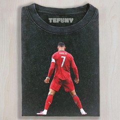 Vintage Wash GOAT Number 7 Soccer Legend Celebration Graphic Mens T-Shirt