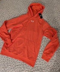 New With Tag Men’s Medium Coral/Orange Drawstring Pocketed Under Armour Hoodie