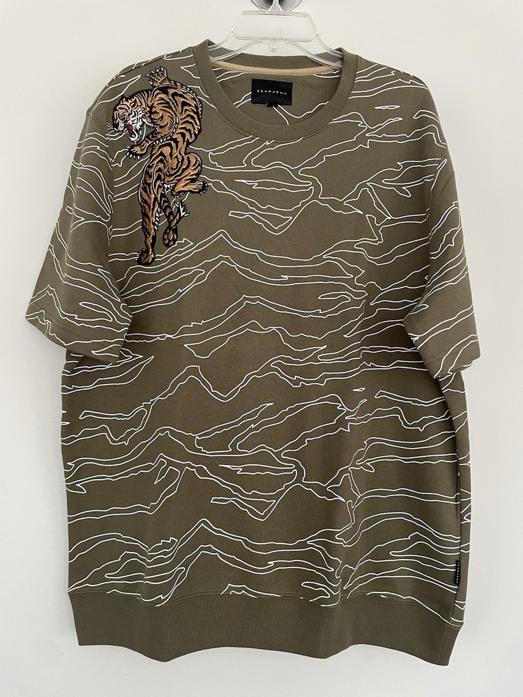 Sean John Men’s 2XL Tiger Patch Striped Olive Green Short Sleeve Crew Sweatshirt