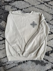 Gildan Heavy Blend Men’s M Beige Crewneck Graphic Fleece Sweatshirt