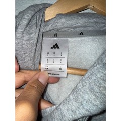 Adidas Pullover Hoodie – Size L