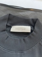 Fear of God Essentials 1977 Crewneck Iron Grey Black SS22 – Size X-Small (XS)