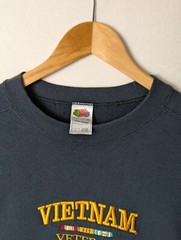 Fruit of the Loom Heavy Vietnam Veteran Embroided Black Crewneck Sweater Men’s L