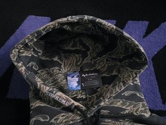 Supreme x Champion Tiger Camo Men’s Large Pullover FW15 PRE-OWNED OG SELLER