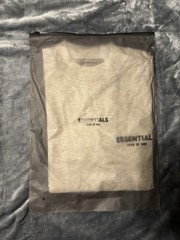 NWT Fear of God Essentials Light Oatmeal T-Shirt Size XS 100% Authentic✅