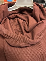 NWT Denim And Flowers, burgundy Hooded Three Button Thermal Knit