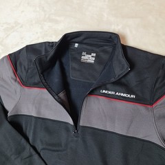 Under Armour All Season Gear 1/4 Zip Loose Coupe Lache Sweatshirt Large Pockets