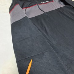 Under Armour All Season Gear 1/4 Zip Loose Coupe Lache Sweatshirt Large Pockets