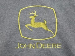 Gildan Heavy Blend John Deere Embroidered Logo Gray Pullover Hoodie 2XL