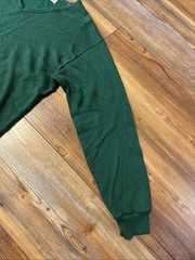 VTG 60s 70s Creslan Rayon Vneck Sweater USA Made Size Xl Green