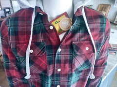 Free Planet NWT Deep Red Plaid Mens Flannel Shirt Gray Hood Medium Men’s Hoodie