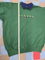 Vintage Alaska Collared Sweatshirt Crew Neck Pullover Men’s Size Large (42,44)
