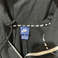 NIKE FULL ZIP HOODIE SWEATSHIRT JACKET NIKE BAND LOGO MENS SIZE MEDIUM