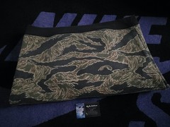 Supreme x Champion Tiger Camo Men’s Large Pullover FW15 PRE-OWNED OG SELLER