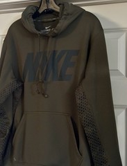 Nike Therma Fit Coastal Preppy 2012 Old Money Quiet Luxury Athleisure Size M