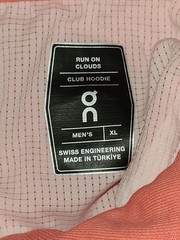 On Run On Clouds Men’s XL Coral Solid Pullover Hoodie Long Sleeve Drawstring