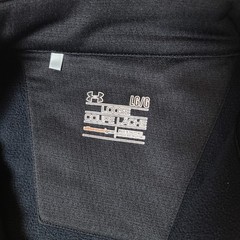 Under Armour All Season Gear 1/4 Zip Loose Coupe Lache Sweatshirt Large Pockets
