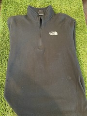 The North Face Men’s Black Fleece 1/4 Zip Mock Neck Pullover Sweatshirt L