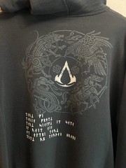 Assassin’s Creed Valhalla Men’s Black Hoodie Size L Gaming Graphic Pullover