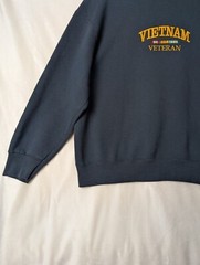 Fruit of the Loom Heavy Vietnam Veteran Embroided Black Crewneck Sweater Men’s L