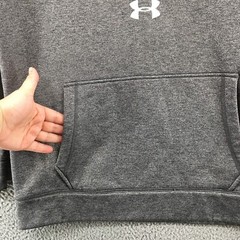 Under Armour Hoodie & Sweatshirts Mens Medium Gray Hooded Long Sleeve Pullover