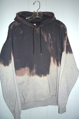 Men’s Hanes Cotton/Polyester Hoodie Black Dripping to Gray Size Large