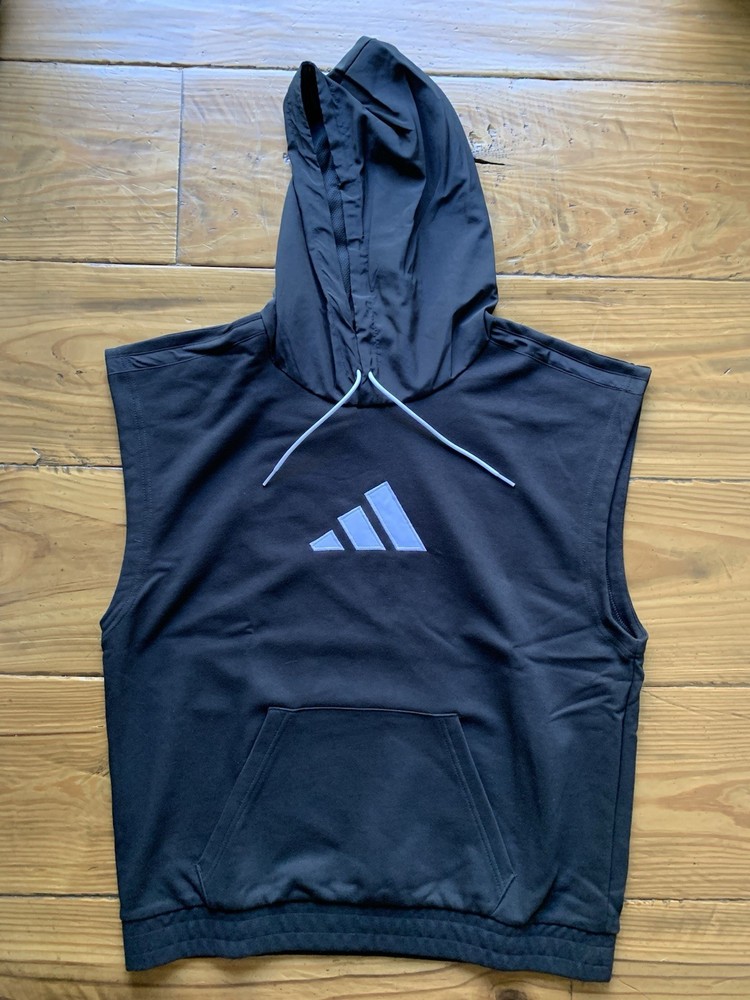 BRAND NEW Adidas Men’s Sleeveless Hoodie Hoody HF4192 in BLACK in a SIZE LARGE