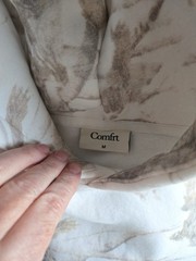 Comfrt White Oak camo pull over hoodie size medium NWOT