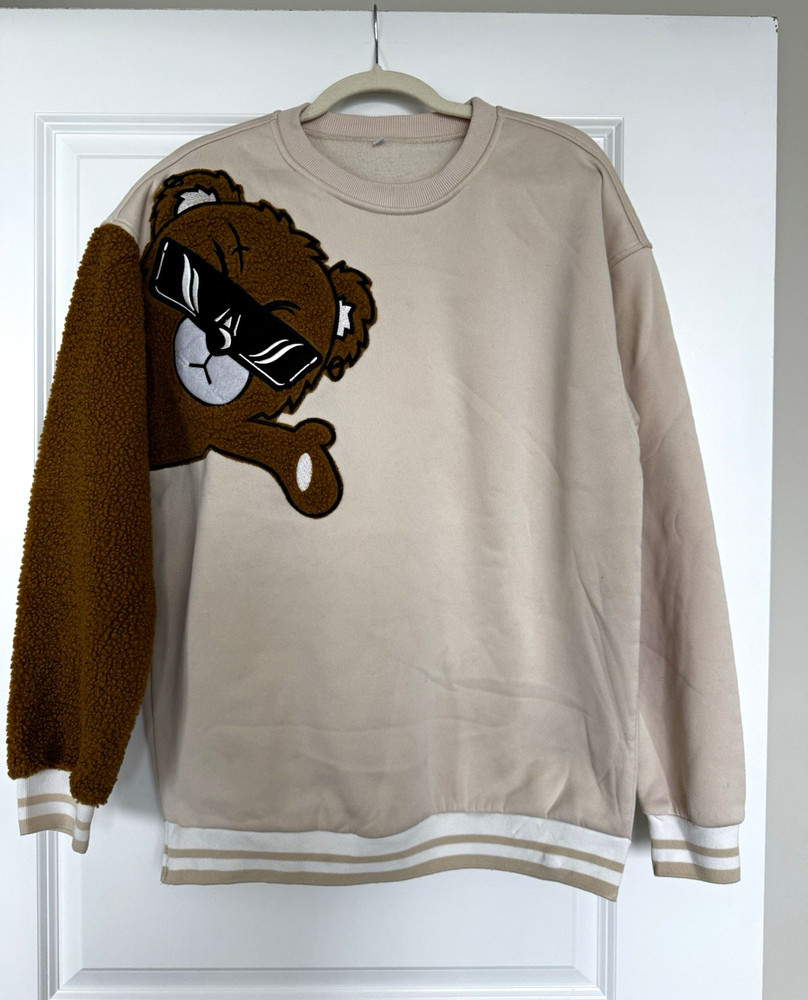 Men’s Beige/Brown Crew Neck Fleece Pullover Teddy Bear Graphic Sweatshirt S