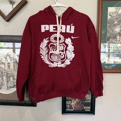 Vintage 80s/90s RARE Peru Logo Sports Designer Hoodie Size Mens Medium